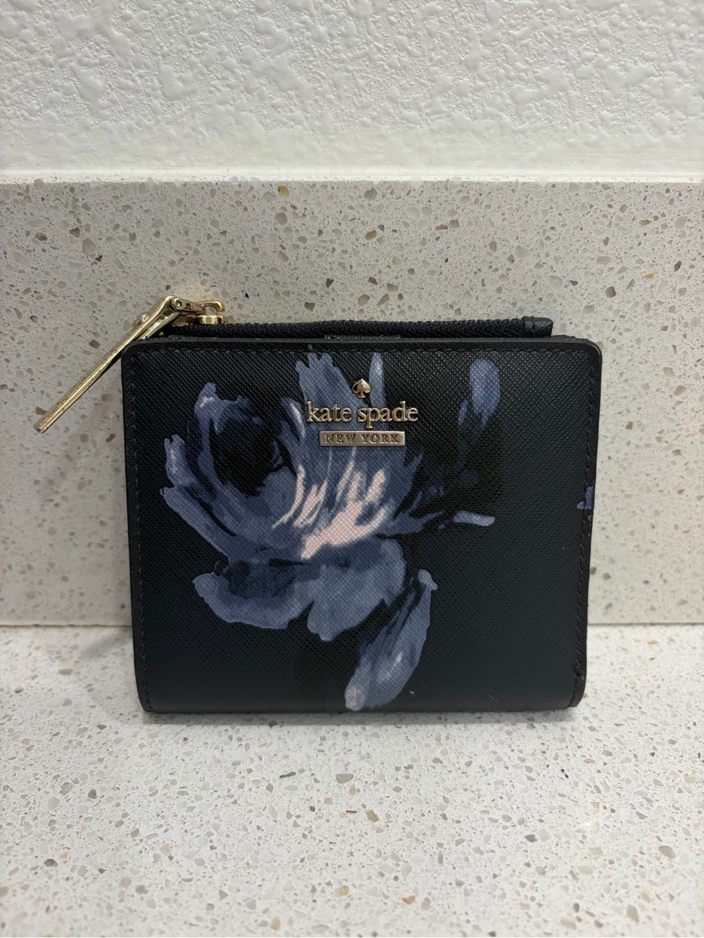 Kate Spade Cameron Street Wallet-Navy/Multi Small BLUE FLORAL EUC